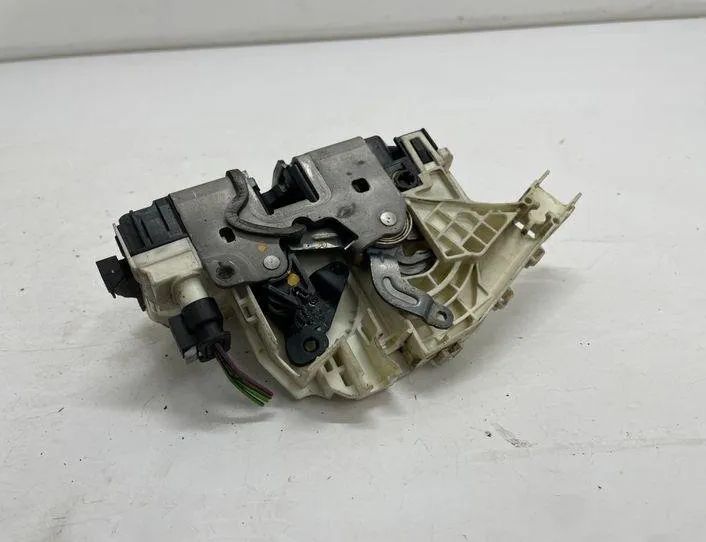 MERCEDES-BENZ E-Class W212/S212/C207/A207 (2009-2016) Oikean takaoven lukko A2047301435,A046465 22176789