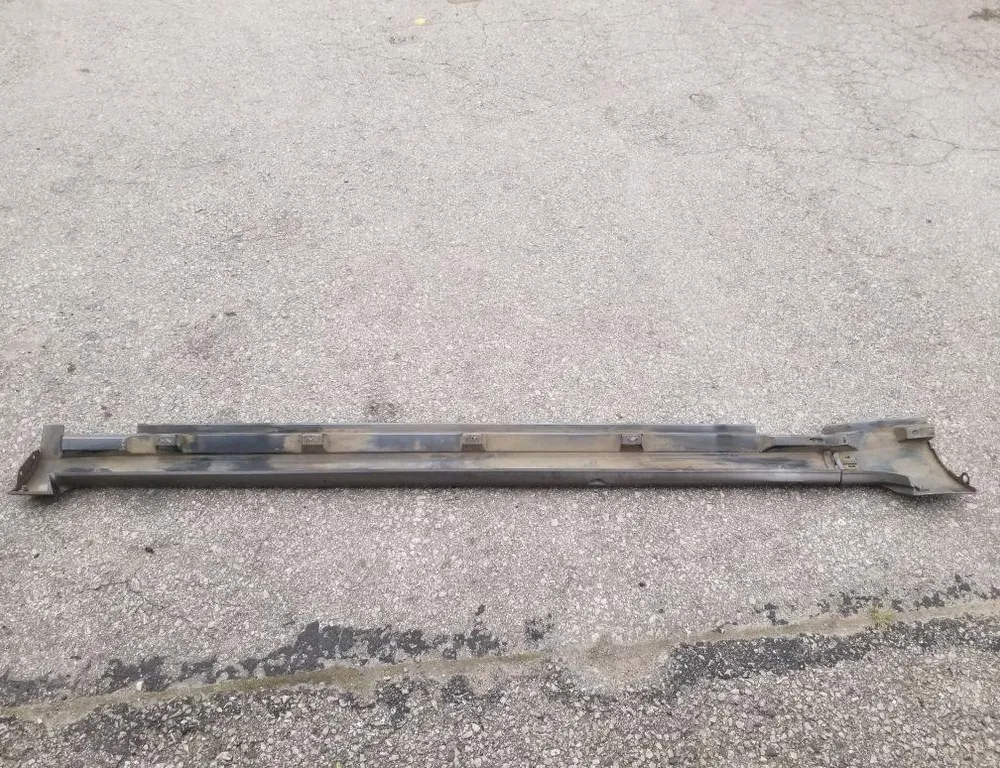 VOLKSWAGEN Passat B7 (2010-2015) Vasemman puolen muovinen sivuhelman kansi 3AA853897,3AA853855 34720765