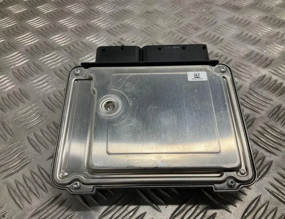 AUDI A4 B8/8K (2011-2016) Moottorin ohjausyksikkö ECU 03L906018HT 34732059