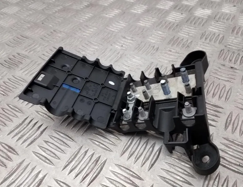 AUDI A6 C7/4G (2010-2020) Virranjakolaatikko 4G0937517 34732462