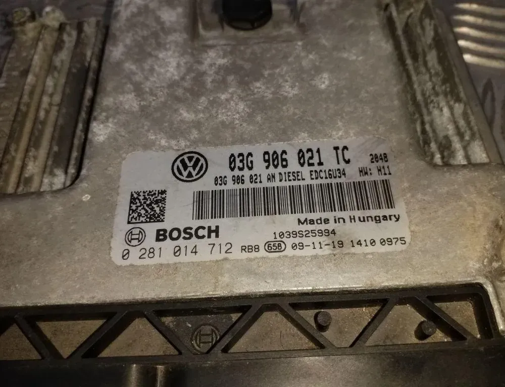 SKODA Octavia 2 generation (2004-2013) Moottorin ohjausyksikkö ECU 03G906021TC,EDC16U34 34748714