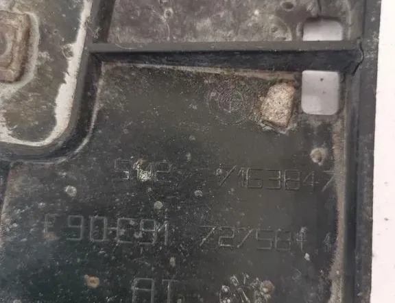 BMW 3 Series E90/E91/E92/E93 (2004-2013) Takapuskurin diffuusori 716384 34171467