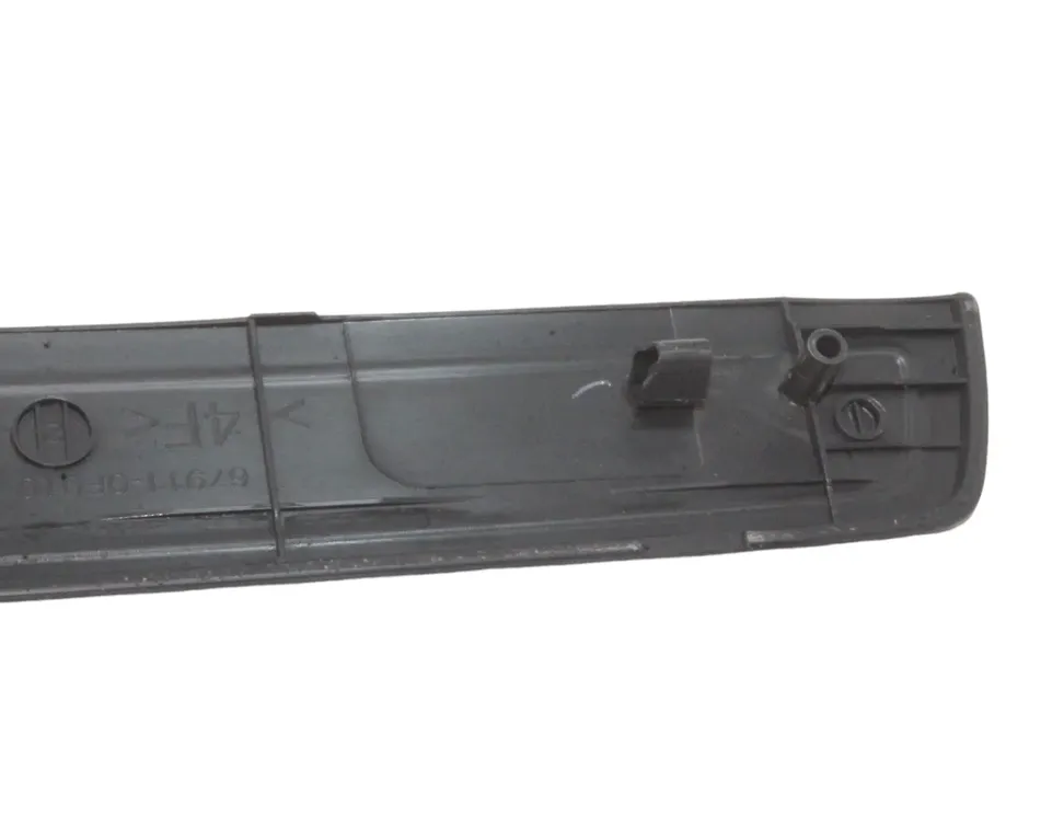 TOYOTA Verso 1 generation (2009-2015) Oikea etukynnysverhoilu 67911-0F010 27309848