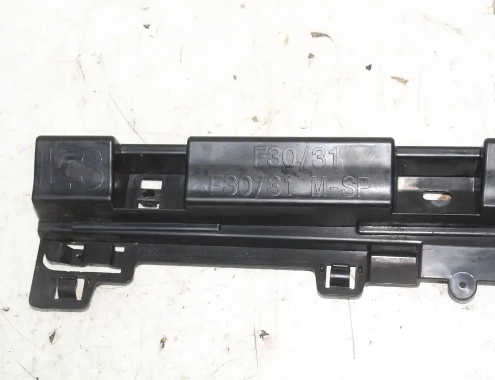 BMW 3 Series F30/F31 (2011-2020) Sivuhelman kiinnike 7256917 34202578