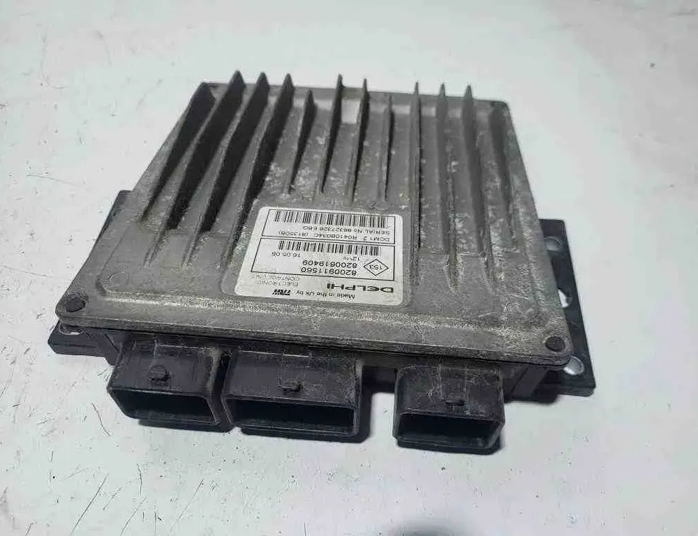 RENAULT Megane 2 generation (2002-2012) Moottorin ohjausyksikkö ECU 8200619409,R0410B034C,8200911560 32617012