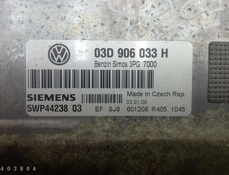 VOLKSWAGEN Fox 2 generation (2003-2009) Moottorin ohjausyksikkö ECU 03d906033h 28654051