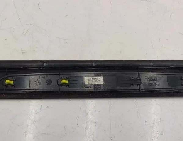 BMW 3 Series F30/F31 (2011-2020) Oikea etukynnysverhoilu 7260929 31521100