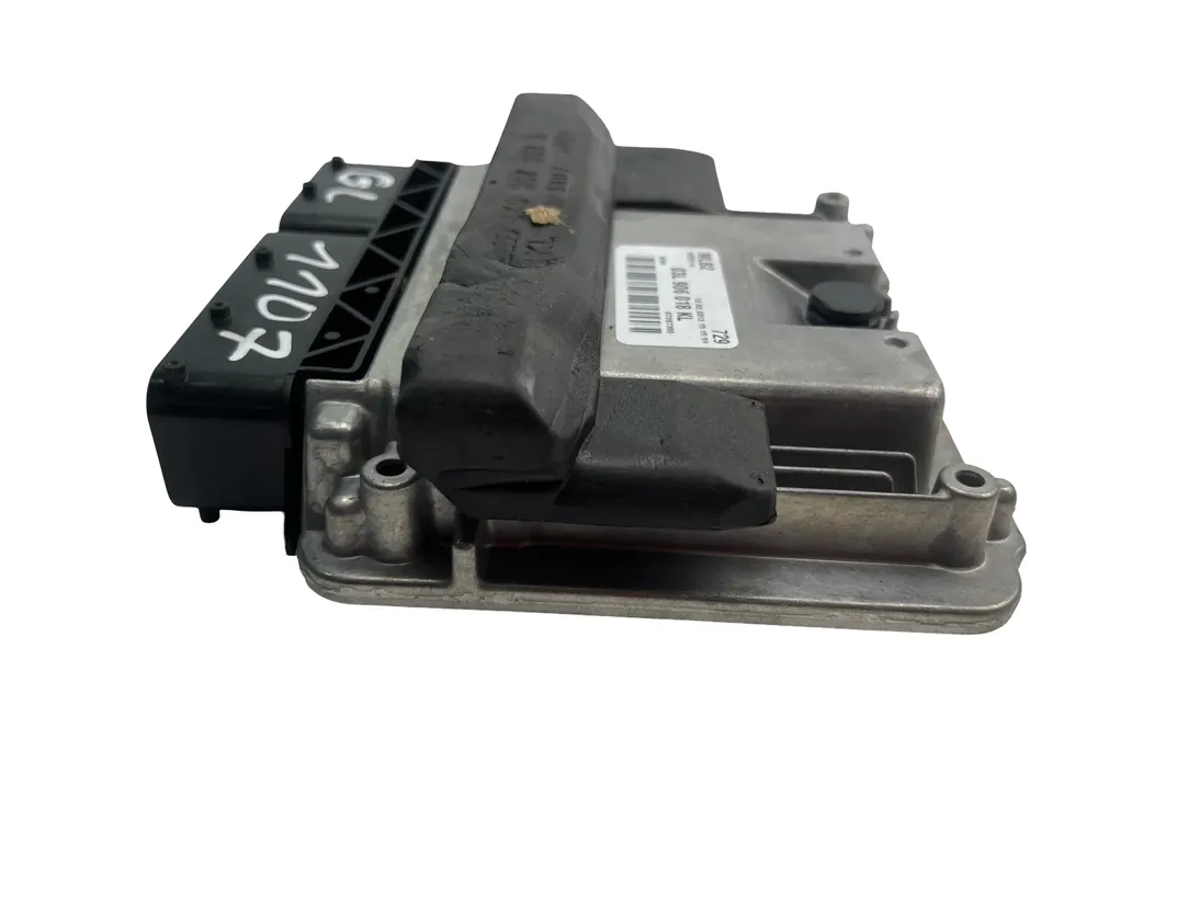 AUDI A4 B8/8K (2011-2016) Moottorin ohjausyksikkö ECU 03L906018KL,8K0907352A,0281018660 34829881