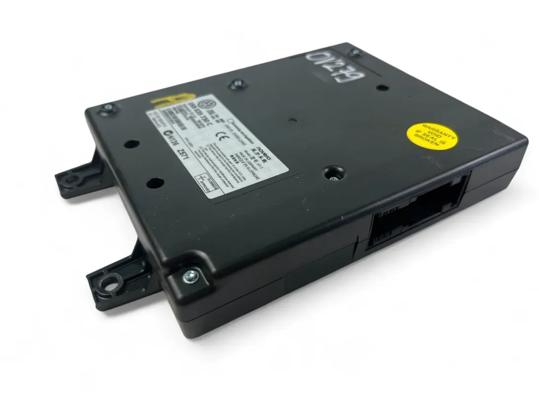 VOLKSWAGEN Touareg 1 generation (2002-2010) Bluetooth-ohjausyksikkö 1K8035730C 32065392