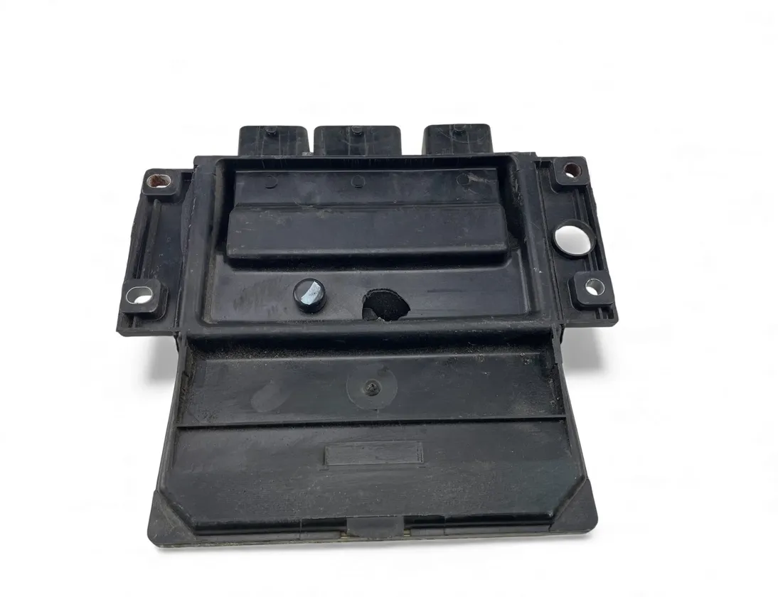 RENAULT Kangoo 2 generation (2007-2021) Moottorin ohjausyksikkö ECU 8200911560,8200909666 33078355