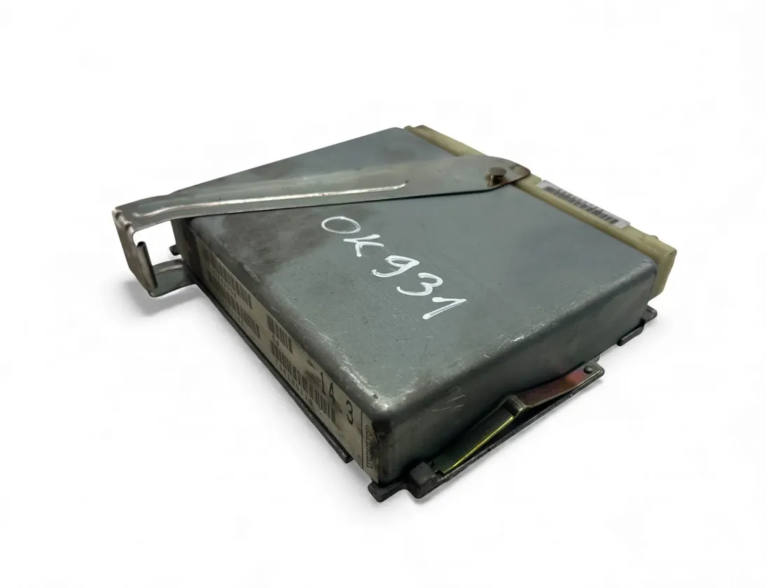 VOLVO S80 1 generation (1998-2006) Moottorin ohjausyksikkö ECU P09442008 33094061