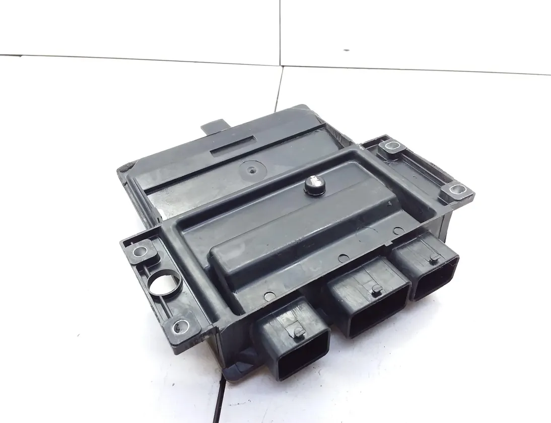 NISSAN Note 1 generation (2005-2014) Moottorin ohjausyksikkö ECU 8200911560 20341081