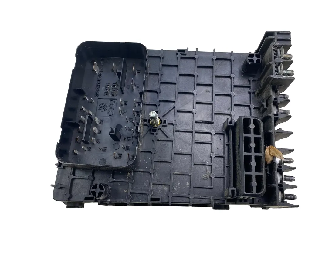 VOLKSWAGEN Passat B7 (2010-2015) Sulakekaappi 3C0937125 34994314