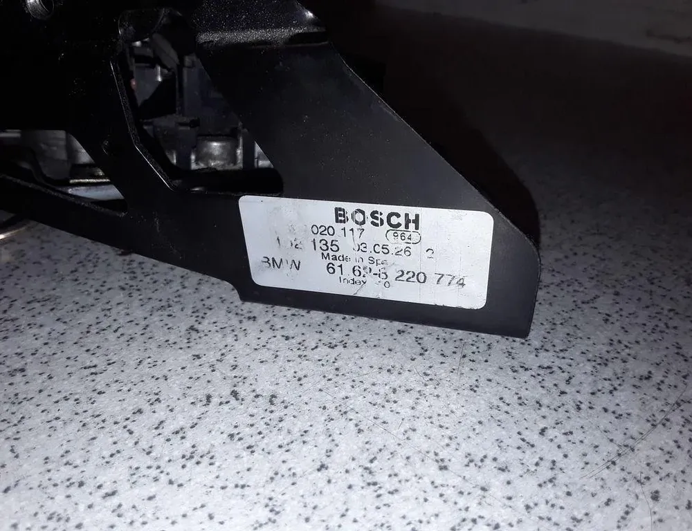 BMW 3 Series E46 (1997-2006) Takaluukun lasinpyyhkijän moottori 6925094 33745212