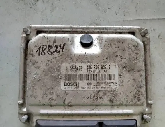 VOLKSWAGEN Golf 8 generation (2019-2023) Moottorin ohjausyksikkö ECU 036906032G 31938495