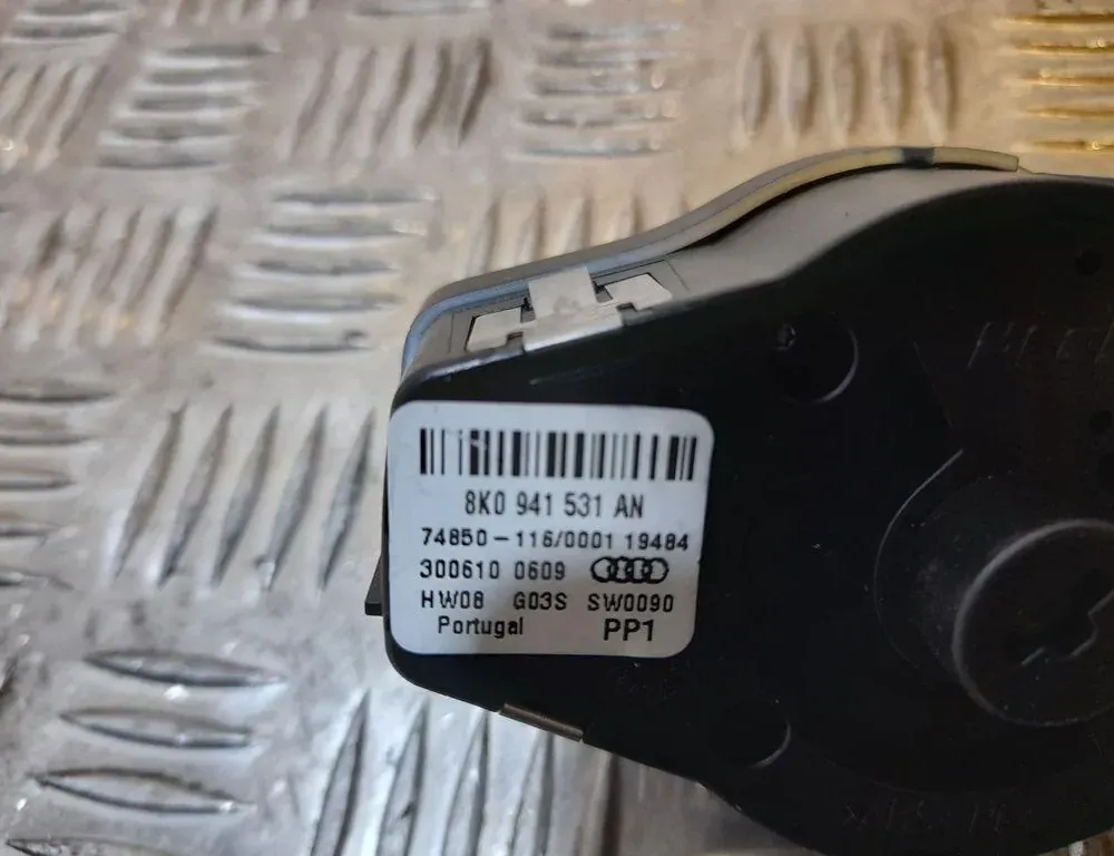 AUDI A4 B8/8K (2011-2016) Ajovalojen kytkimen ohjausyksikkö 8K0941531 33408347
