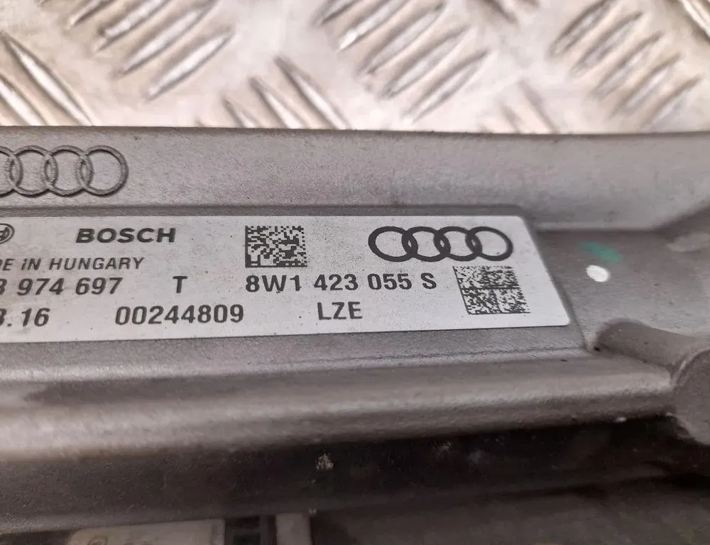 AUDI A4 B9/8W (2015-2024) Ohjausteline 8W1423055S 33429168