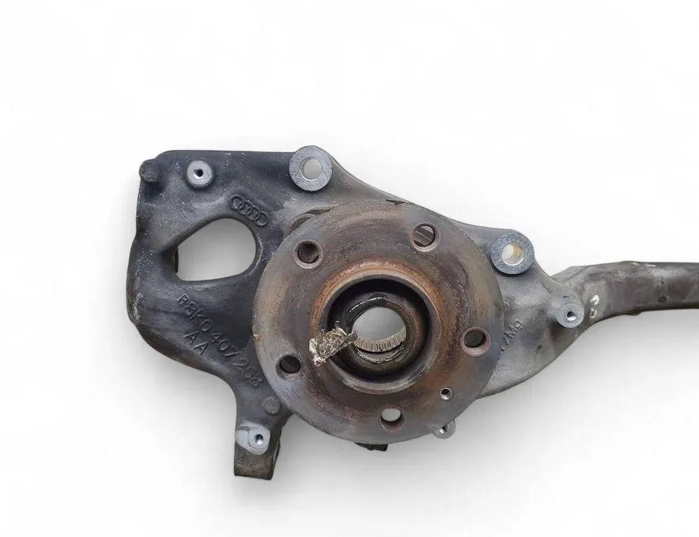 AUDI A6 C6/4F (2004-2011) Oikean etupyörän napa 4G0407242D 33463248