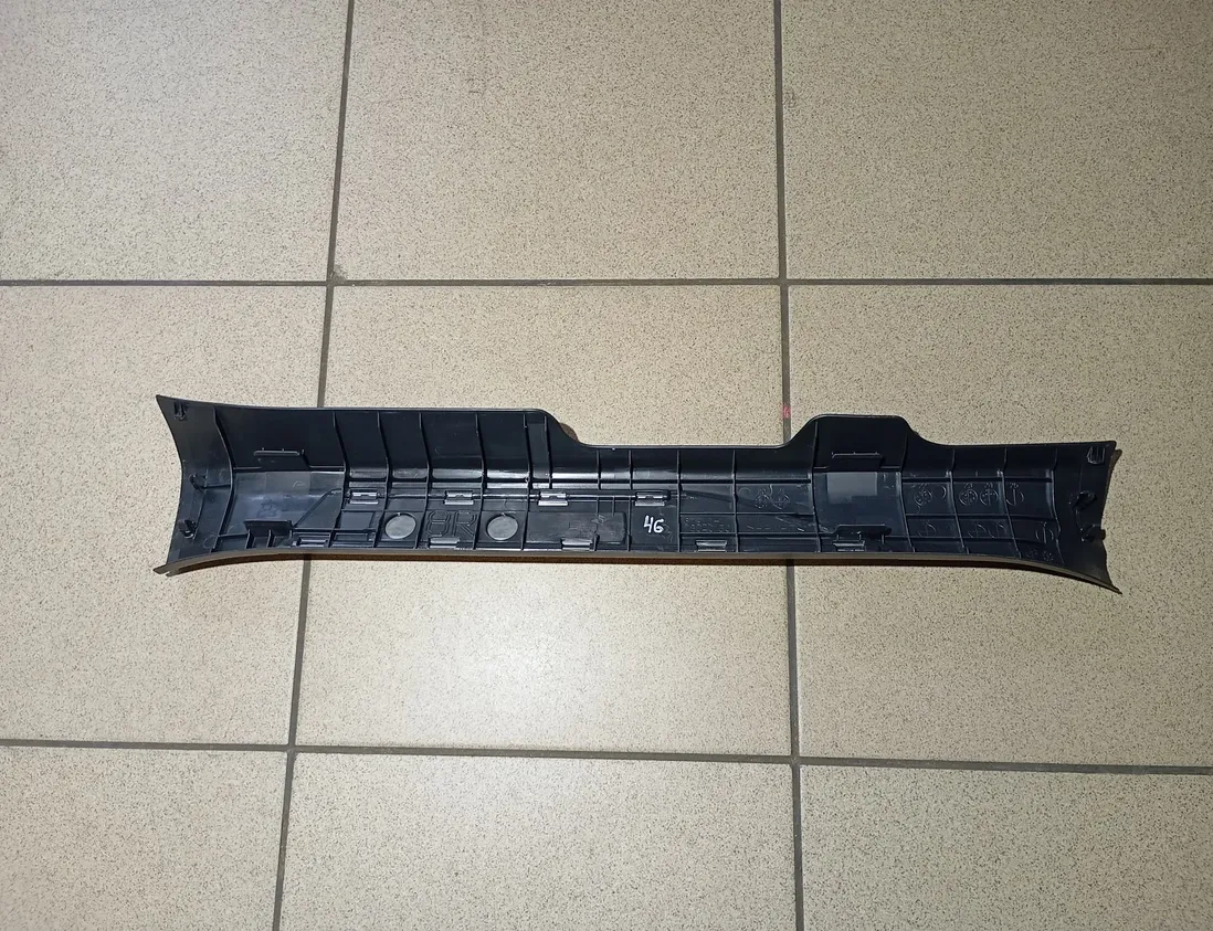 LEXUS NX 2 generation (2021-2023) Oikea etukynnysverhoilu 6791078040 34963245