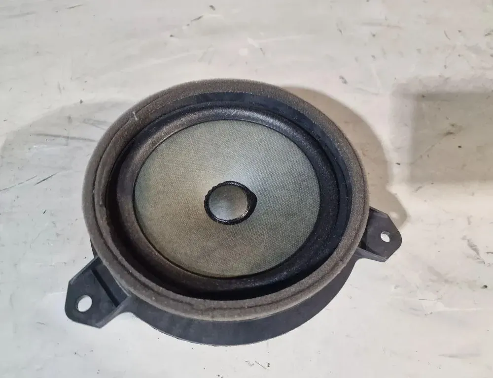 TOYOTA Corolla Verso 1 generation (2001-2009) Oikean etuoven kaiutin 861600D370 33877801