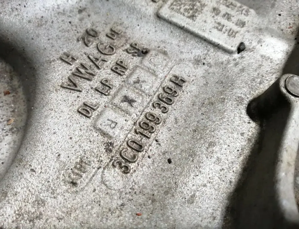 VOLKSWAGEN Tiguan 1 generation (2007-2017) Etujousituksen apurunko 3C0199369H 33968965