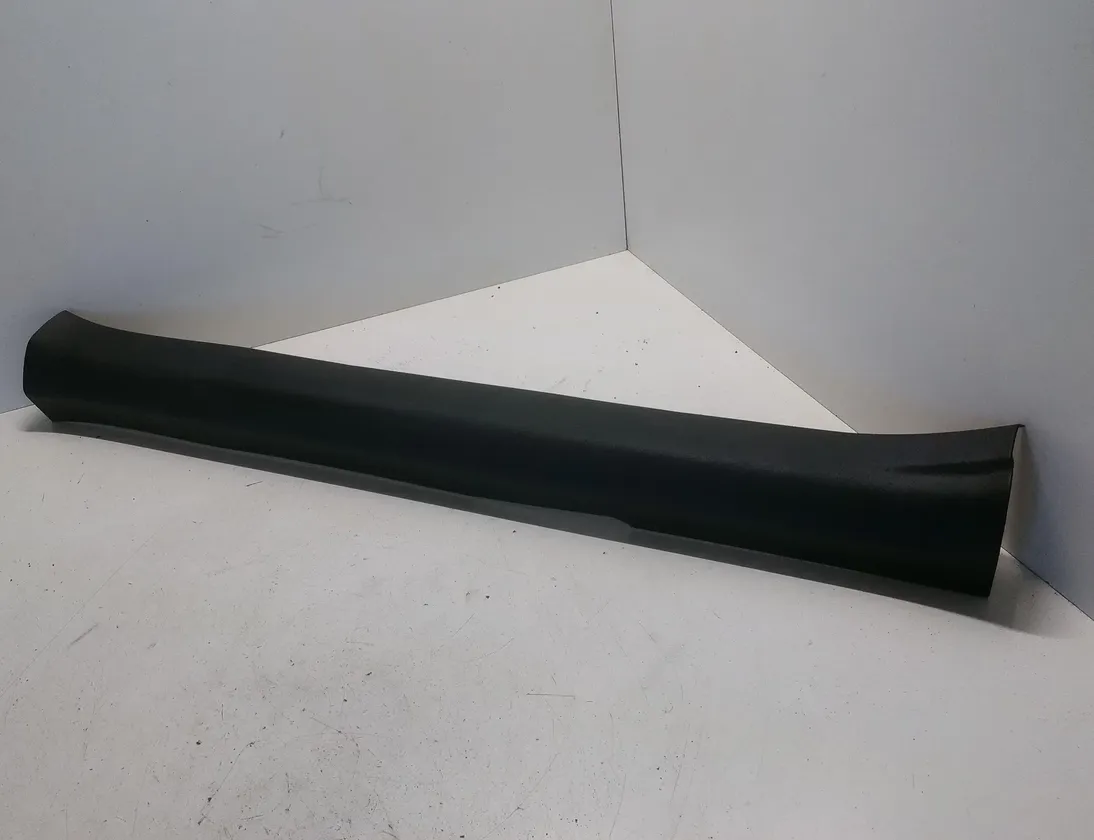 TOYOTA Verso 1 generation (2009-2015) Oikea etukynnysverhoilu 679130F020 28379268