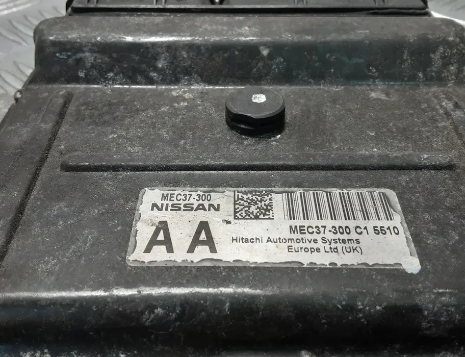 NISSAN Micra K12 (2002-2010) Moottorin ohjausyksikkö ECU MEC37300 28683917