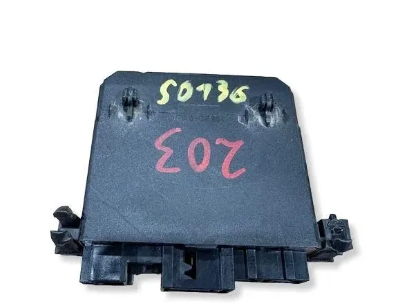MERCEDES-BENZ C-Class W203/S203/CL203 (2000-2008) Vasemman takaoven ohjausyksikkö 351369,2038202185 34575295