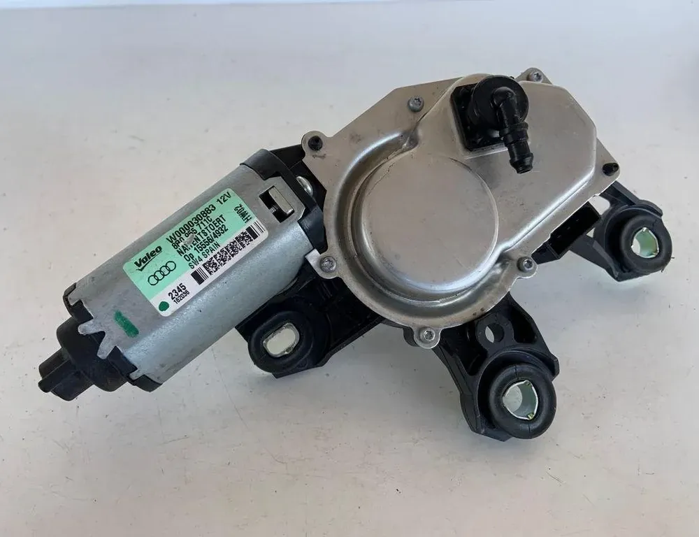 AUDI Q5 8R (2008-2017) Takaluukun lasinpyyhkijän moottori 8R0955711C 33827396