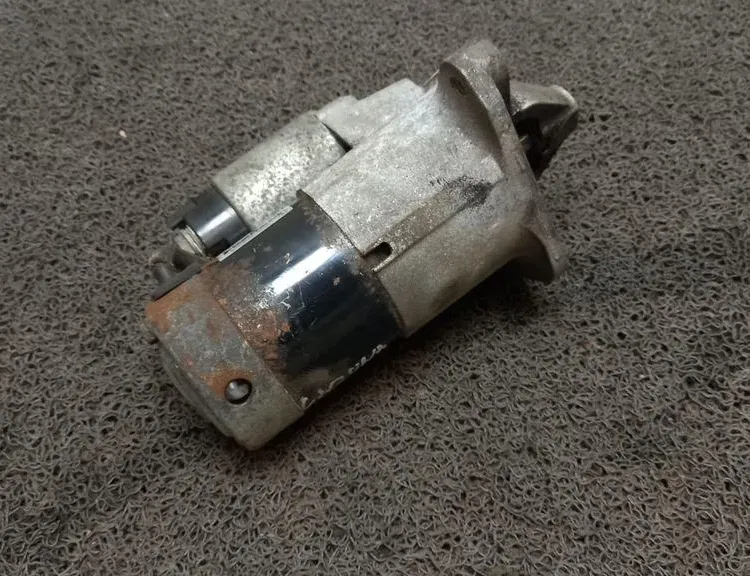 RENAULT Laguna 3 generation (2007-2015) Käynnistysmoottori 8200584675A 33251923