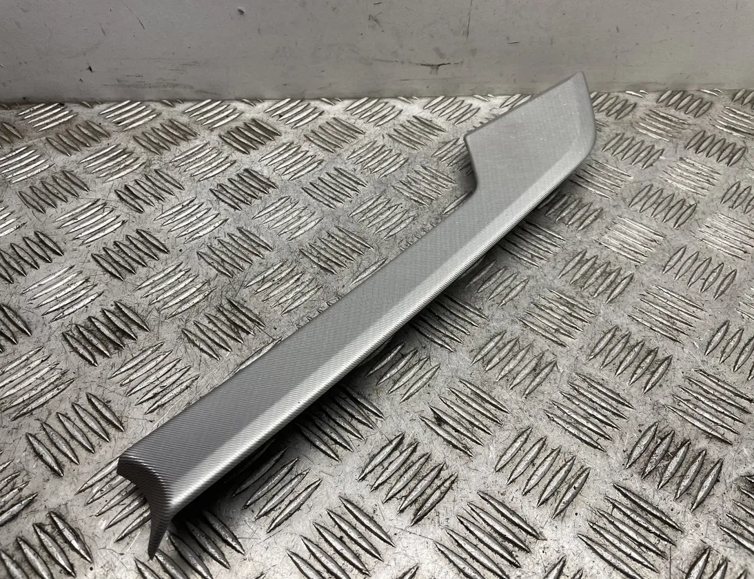 AUDI A4 B9/8W (2015-2024) Muut trimmausosat 8W0867410 27509167