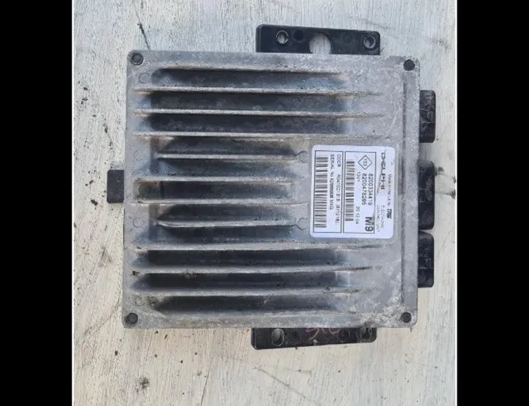 NISSAN Micra K12 (2002-2010) Moottorin ohjausyksikkö ECU 8200334419 31505759