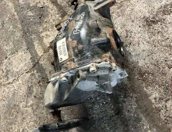 BMW 1 Series F20/F21 (2011-2020) Taka tasauspyörästö 754158002,281 32122435