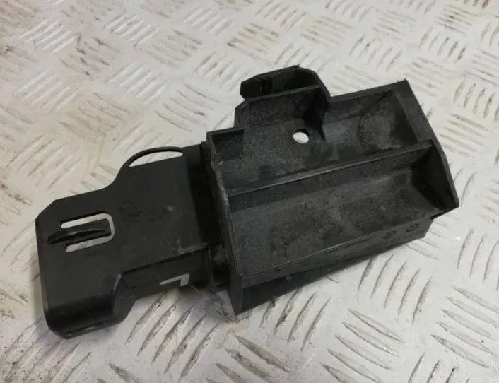 CITROËN DS3 1 generation (2010-2015) Oikean ajovalon kiinnike 9671581280 27894511