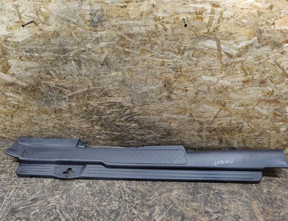 MERCEDES-BENZ E-Class W210 (1995-2002) Oikea etukynnysverhoilu 84201SCV 34669064