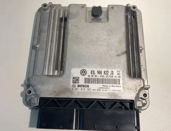 VOLKSWAGEN Transporter T5 (2003-2015) Moottorin ohjausyksikkö ECU 03L906022JD,03L907309L,0281016382 34912744