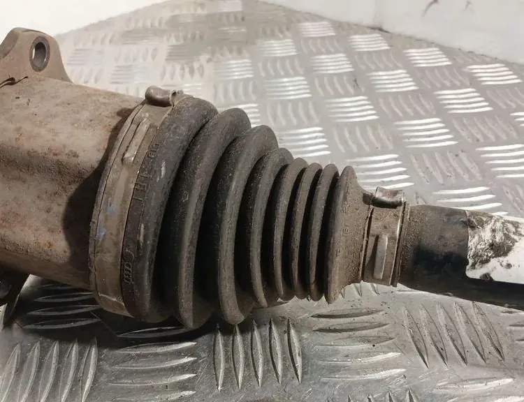 AUDI A4 B8/8K (2011-2016) Oikea etuvetoakseli 8K0407271Q 34875565