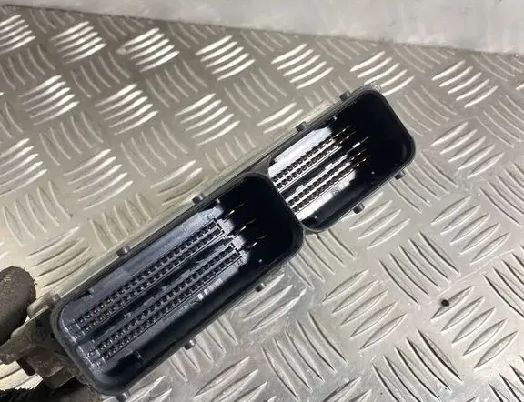 SKODA Octavia 2 generation (2004-2013) Moottorin ohjausyksikkö ECU 0281013238,03G906021LB 34869319