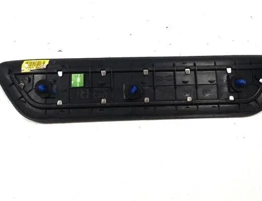 HYUNDAI i40 VF (1 generation) (2011-2020) Oikean takakynnyksen verhoilu 858883Z100 24719579