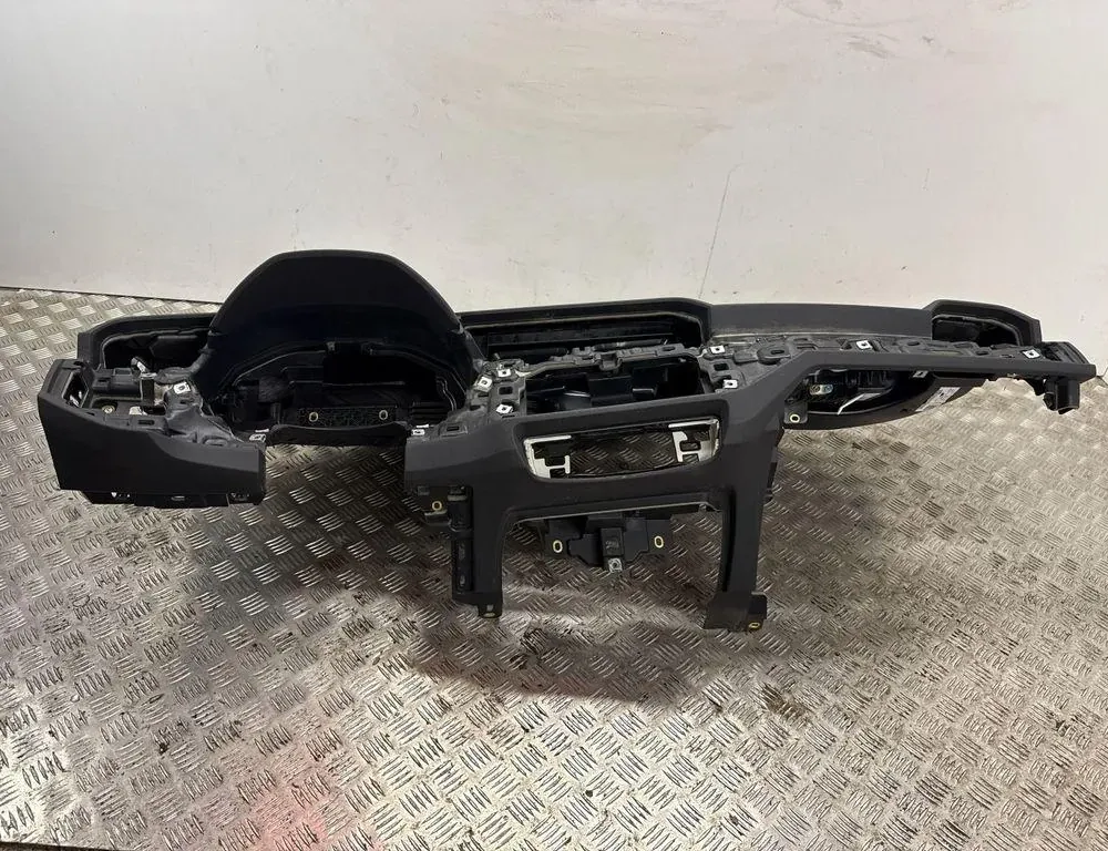AUDI Q3 F3 (2018-2024) Kojelauta 83A880204E,83B857033 33738662