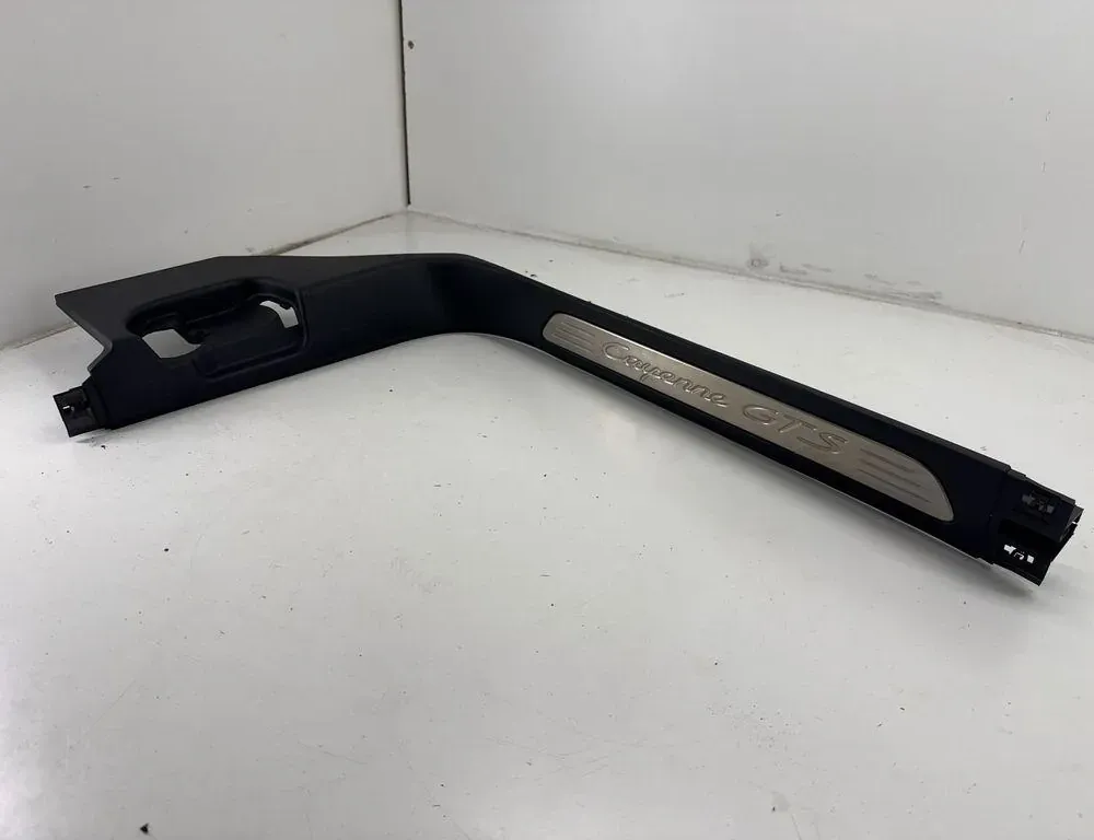 PORSCHE Cayenne 958 (2010-2018) Oikea etukynnysverhoilu 7P5863483 34985741