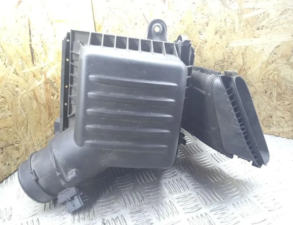 JEEP Grand Cherokee 4 generation (WK) (2004-2024) Ilmansuodatinlaatikko 68199048AA 31133927