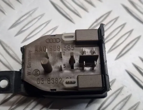 AUDI 100 4A/C4 (1990-1994) Peilin säätökytkin 4A0959565 34586477