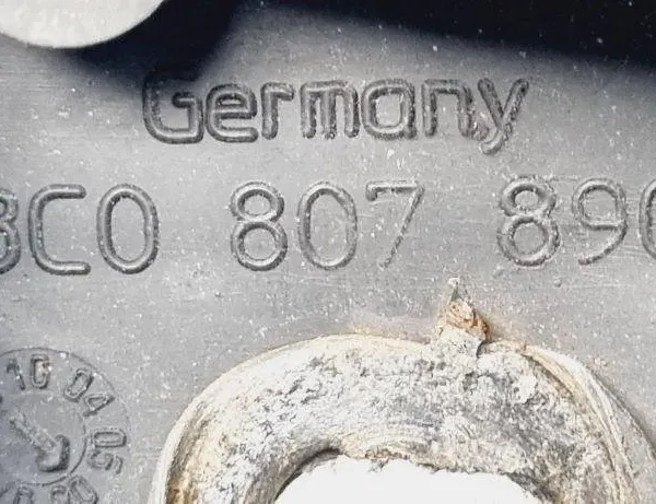 VOLKSWAGEN Passat B7 (2010-2015) Vasen etupuskurin kiinnike 3C0807890,3C0807890A 31121629