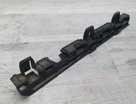 BMW 5 Series F10/F11 (2009-2017) Sivuhelman kiinnike 7184776 34993544