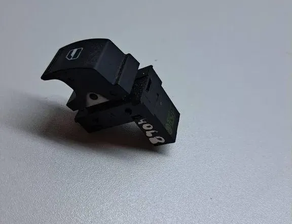 VOLKSWAGEN Golf 6 generation (2008-2015) Oikean etuoven ikkunan kytkin 7L6959855B 34997057