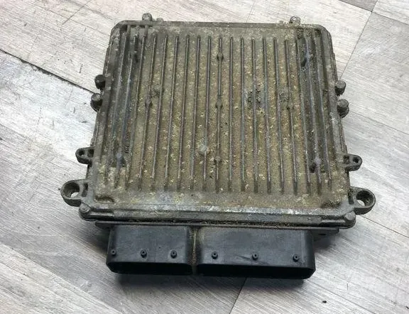 MERCEDES-BENZ R-Class W251 (2005-2017) Moottorin ohjausyksikkö ECU 28101376,0281013764,A6421500477 34995952