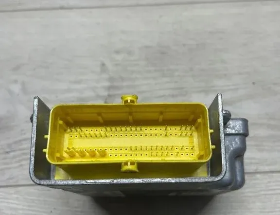 VOLKSWAGEN Passat B7 (2010-2015) SRS-ohjausyksikkö 22H14S1918,221098111,5N0959655R 34970495