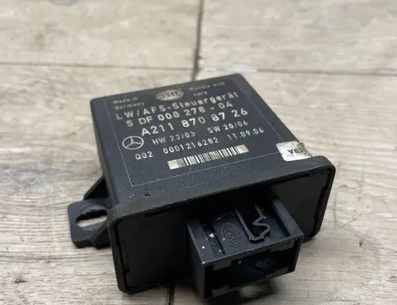 MERCEDES-BENZ CLS-Class C219 (2004-2010) Ajovalojen ohjausyksikkö A2118708726,0001216282,5DF00827804 34977286