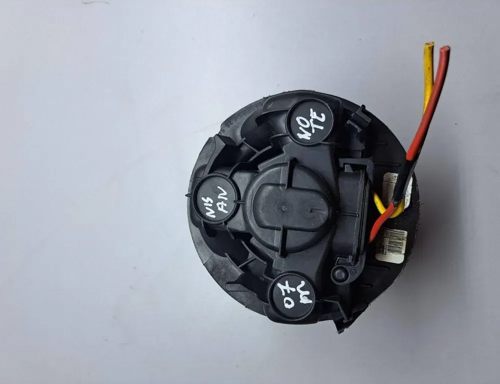 NISSAN Note 1 generation (2005-2014) Lämmittimen tuuletin 34976907